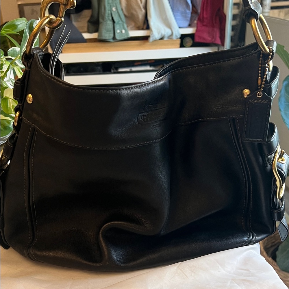 Coach Black Leather Shoulder Bag - Picture 2 of 8